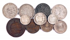 1823 a 1912. Perú. 1/8 y 1/4 peso, 1/2 (dos) y 1 dinero, 1/5 sol, 1 centavo (dos) y 1 peseta (tres). Lote de 11 monedas. A examinar. MBC+/EBC+.