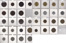 s. XX. Túnez. Lote de 34 monedas, todas diferentes. A examinar. MBC/S/C.