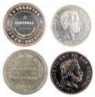 1972 a 1977. Lote de 4 medallas en plata reproduciendo: 5 pesetas Carlos VII, Pretendiente 1874 y 1875, 100 pesetas Amadeo I y 5 pesetas Revolución Ca...