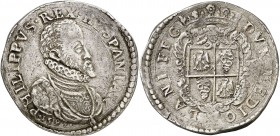 1593. Felipe II. Milán. 1 escudo. (Vti. 56) (MIR. 308/22) (Crippa 14/D). 31,84 g. Bonita pátina. Grieta en cuño. Sin puntos en la separación de leyend...