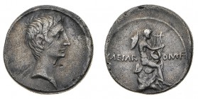 Monete Romane Imperiali
Augusto (27 a.C. - 14 d.C.)
Denaro con il titolo di Cesare databile al periodo 32-29 a.C. - Diritto: testa di Ottaviano a de...