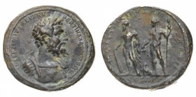 Monete Romane Imperiali
Settimio Severo (193-211 d.C.)
Riproduzione d'epoca di un medaglione - Diritto: busto corazzato dell'Imperatore a destra con...