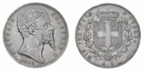 Regno di Sardegna
Vittorio Emanuele II (1849-1861)
Emissioni delle Regie Province dell'Emilia - 5 Lire 1859 - Zecca: Bologna - Diritto: effigie del ...