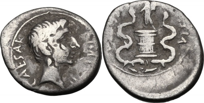 Augustus (27 B.C - 14 AD). AR Quinarius, c. 29-27 BC. CAESAR [IMP VII]. Bare hea...