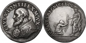 Pio V (1566 - 1572), Antonio Michele Ghislieri. Medaglia s.d. PIVS V PONTIFEX MAX. Busto a sinistra a testa nuda, con piviale; sotto, F P. / CLAVES RE...