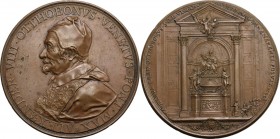 Alessandro VIII (1689-1691), Pietro Vito Ottoboni. Medaglia postuma, 1700 con bordo modanato. ALEXANDER VIII OTTHOBONVS VENETVS PONT MAX. Busto con ca...