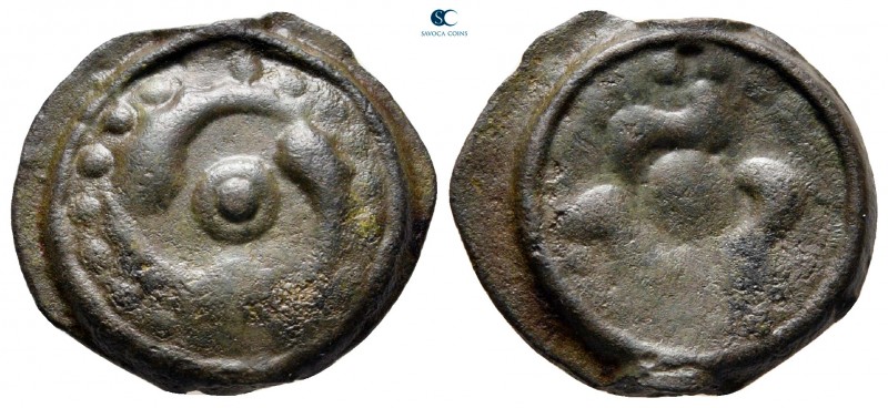Gaul. Lingones circa 100-30 BC. Potin AE

20 mm, 5,41 g

Three horn-shaped o...