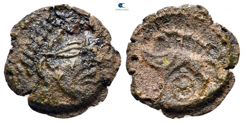Gaul. Veliocassi circa 100-50 BC. Bronze AE

14 mm, 1,81 g

Stylized head ri...
