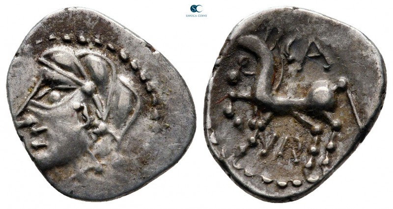 Central Gaul. Bituriges Cubi circa 60-50 BC. Quinarius AR

16 mm, 1,95 g

St...