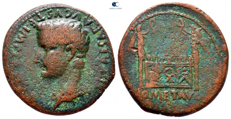 Tiberius AD 14-37. Lugdunum (Lyon)
As Æ

27 mm, 10,18 g

[TI C]AESAR AVGVST...