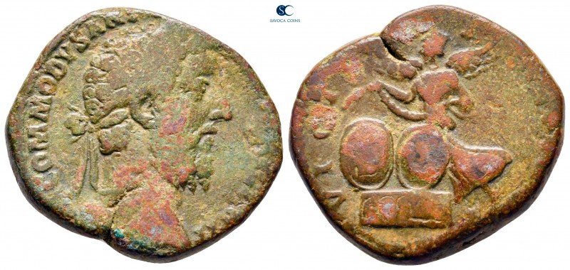 Commodus AD 177-192. Rome
Sestertius Æ

30 mm, 19,62 g

COMMODVS AN[T P FEL...