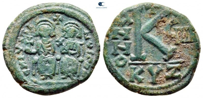 Justin II and Sophia AD 565-578. Cyzicus
Half Follis or 20 Nummi Æ

21 mm, 6,...