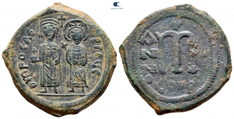 Phocas, with Leontia AD 602-610. Uncertain date. Constantinople. 2nd officina
F...