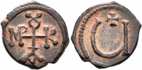 Maurice Tiberius, 582-602. Pentanummium (Bronze, 14 mm, 1.64 g, 12 h), Theoupolis (Antiochia). Monogram of Maurice Tiberius. Rev. Large Ч; above, cros...