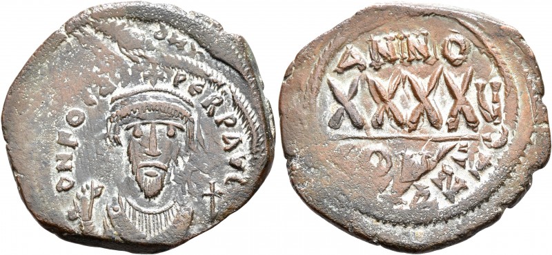 Phocas, 602-610. Follis (Bronze, 33 mm, 11.69 g, 1 h), Constantinopolis. δ N FOC...