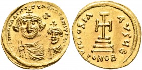 Heraclius, with Heraclius Constantine, 610-641. Solidus (Gold, 20 mm, 4.52 g, 6 h), Constantinopolis, circa 616-625. dd NN hERACLIЧS ET hERA CONST P P...
