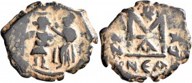 Heraclius, 610-641. Follis (Bronze, 27 mm, 6.00 g, 1 h), Arab Byzantine war issue. Military mint in Palestine, likely Neapolis (Nablus), RY 25 = 634/5...