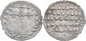 Constantine VII Porphyrogenitus, with Romanus I, 913-959. Miliaresion (Silver, 24 mm, 2.27 g, 12 h), Constantinopolis, 945-959. IҺSЧS XRISTЧS ҺICm Cro...