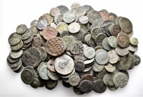 A lot containing 198 bronze coins. Includes: Greek, Roman Imperial, Byzantine. Fair to fine. LOT SOLD AS IS, NO RETURNS. 198 coins in lot.


From t...