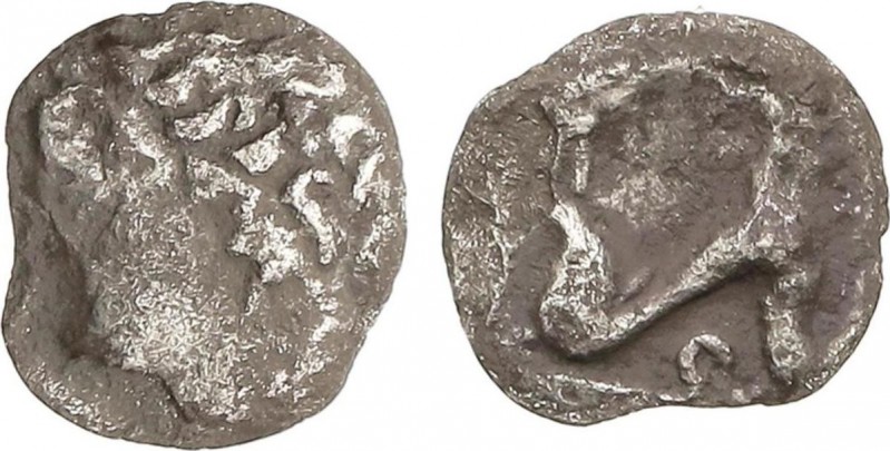 Celtiberian Coins
Óbolo. Siglo III a.C. EMPORITON. IMITACIONES GALAS. 0,35 grs. ...