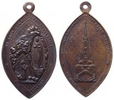 Francia - Medaglia a forma di mandorla emessa nel XIX sec. con la rappresentazione dell'apparizione della Vergine a Bernadette nella grotta di Lourdes...