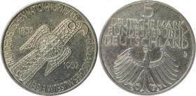 Deutsche Münzen und Medaillen ab 1945, BUNDESREPUBLIK DEUTSCHLAND. Germanisches Museum. 5 Mark 1952 D, Silber. Jaeger 388. Vorzüglich-stempelglanz. Ha...