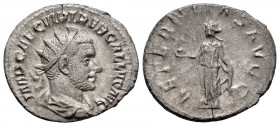 Treboniano Galo. Antoniniano. 253 d.C. Roma. (Spink-9625). (Ric-30). (Seaby-13). Rev.: AETERNITAS AVGG. Ag. 3,43 g. MBC/MBC-. Est...20,00.