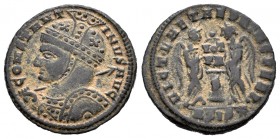 Constantino I. Follis. 319 d.C. Siscia. (Ric-82). Anv.: IMP CONSTANTINVS AVG. Busto con coraza a izquierda, portando lanza sobre el hombro y escudo. R...
