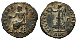 Divo Claudio II Gótico. 1/2 follis. 317-318 d.C. Siscia. Acuñación conmemorativa por Contantino I. (Ric-43). Anv.: DIVO CLAVDIO OPTIMO IMP. Cabeza vel...
