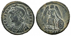 Constantino I. Follis. 330 d.C. Constantinopla. Serie conmemorativa. (Ric-79). Anv.: CONSTANTINOPOLIS. Busto de Constantinopolis laureado y con casco ...