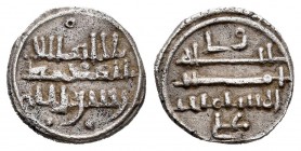 Almorávides. Ali ibn Yusuf. Quirate. Sin fecha. Sin ceca. (Vives-1701 variante). (Medina-135). Ag. 0,90 g. MBC+. Est...25,00.
