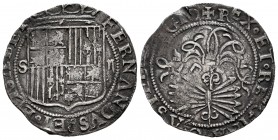 Fernando e Isabel (1474-1504). 2 reales. Sevilla. (Cal-523). Ag. 6,55 g. Escudo entre S - II. Ensayador d cuadrada en reverso. MBC. Est...75,00.