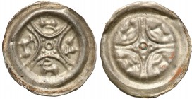 Medieval coins 
POLSKA/POLAND/POLEN/SCHLESIEN

Leszek Biały (1202-1227). Brakteat - Beautiful i RARE 

Aw.: Łuki tworzące krzyż z kółkiem w środk...