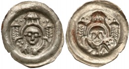 Medieval coins 
POLSKA/POLAND/POLEN/SCHLESIEN

Leszek Biały (1202-1227). Brakteat - św. Szczepan - Beautiful i RARE 

Aw.: Popiersie św. Szczepan...