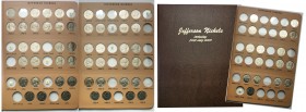 USA (United States of America)
USA. Claser with coins 5 cents 1938-2007, Lincoln - set 101 pieces 

Klaser z monetami 5 centów z lat 1938-2007.Mone...