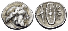 KINGS OF BOSPOROS. Leukon II, circa 240-220 BC. Diobol (Silver, 11 mm, 0.96 g), Pantikapaion, struck under the magistrate Diog.... Head of Zeus to rig...