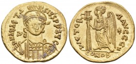 Anastasius I, 491-518. Solidus (Gold, 19.5 mm, 4.46 g, 7 h), Constantinople, 8th officina (H), 491-498. D N ANASTA-SIVS P P AVG Helmeted and cuirassed...