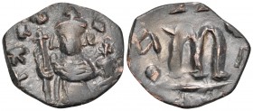 Constans II, 641-668. Follis or 40 nummi (Bronze, 22 mm, 3.38 g, 12 h), Constantinople, 641-648. EN TƔTO NIKA Constans standing facing, wearing crown ...
