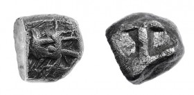 Hemidracma focense (515-500 a.C.). Tipo tesoro de Auriol. A/ Figura esquemática y varias líneas cruzadas. R/ Cuadrado incuso con gran cruz. AR 2,02 g....