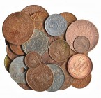 Lote 30 monedas, en su mayoría de cobre. 1870-1937. 1 céntimo (5), 2 céntimos (5), 5 y 10 céntimos (11), incluyendo las de 1875, 25 céntimos (4), 50 c...
