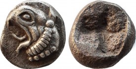 IONIA. Phokaia. Diobol (Circa 521-478 BC).
Obv: Head of griffin left.
Rev: Rough incuse square.
SNG Keckman 300; SNG von Aulock 2116.
Condition: Very ...