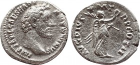 ANTONINUS PIUS (138-161). Denarius. Rome.
Obv: IMP T AEL CAES HADR ANTONINVS.
Bare head right.
Rev: AVG PIVS P M TR P COS II.
Victory advancing right,...