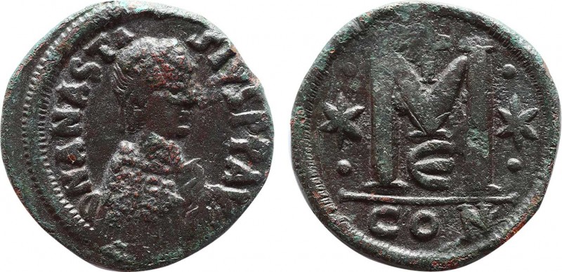 ANASTASIUS I (491-518). Follis. Constantinople. Obv: D N ANASTASIVS P P AVG. Dia...