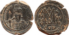 Maurice Tiberius. AD 582-602, (dated RY 19=AD 600/1). Constantinople Follis. 
Obv: Crowned and cuirassed facing bust, holding globus cruciger and shie...