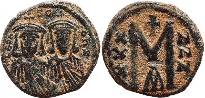 LEO III THE "ISAURIAN", with CONSTANTINE V (717-741). Follis. Constantinople.
Ob...