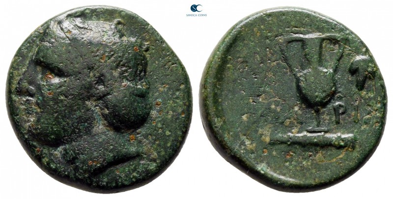 Troas. Larissa-Ptolemais circa 400-300 BC. 
Bronze Æ

16 mm., 4,58 g.



...