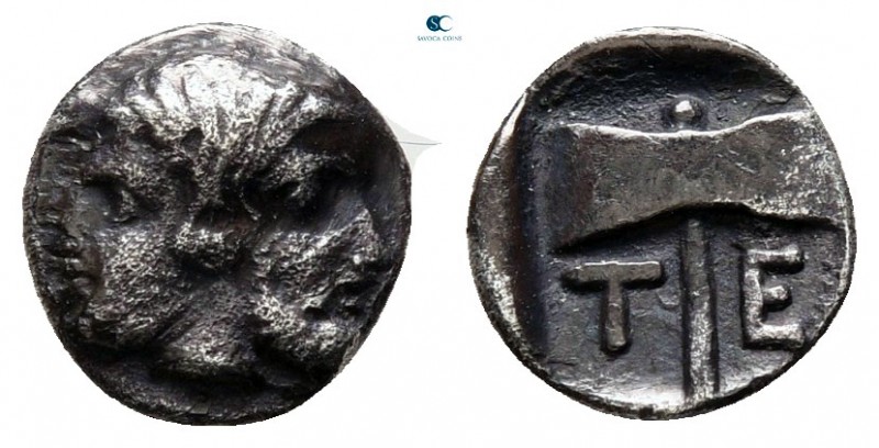 Islands off Troas. Tenedos circa 450-387 BC. 
Obol AR

8 mm., 0,49 g.



...