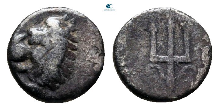 Caria. Mylasa circa 350-300 BC. 
Hemiobol AR

7 mm., 0,32 g.



very fine