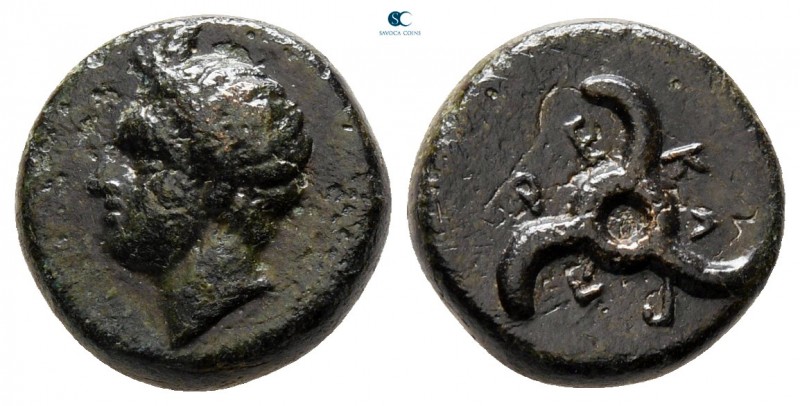 Dynasts of Lycia. Perikles circa 380-360 BC. 
Bronze Æ

11 mm., 2,20 g.


...