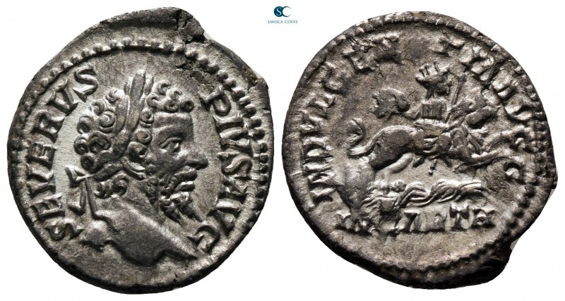 Septimius Severus AD 193-211. Rome
Denarius AR

20 mm., 3,30 g.



very f...